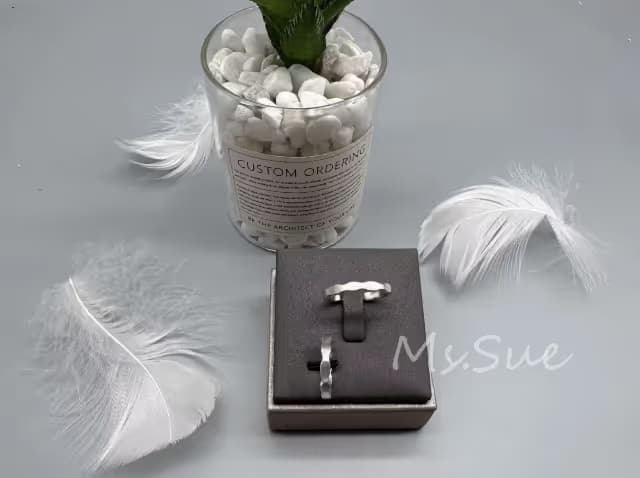 MS SUE - Image 1